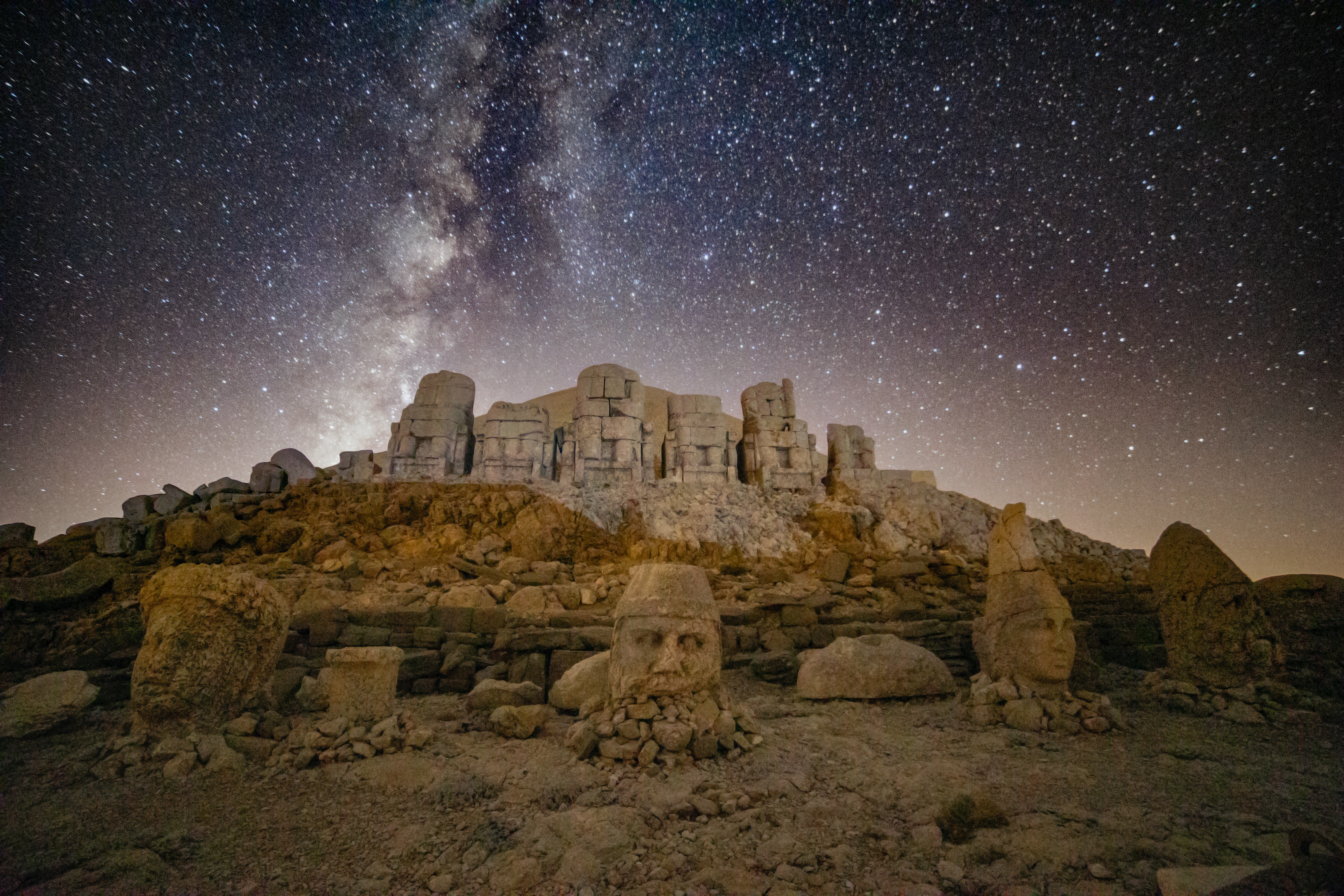 Statues at Nemrud Dagi